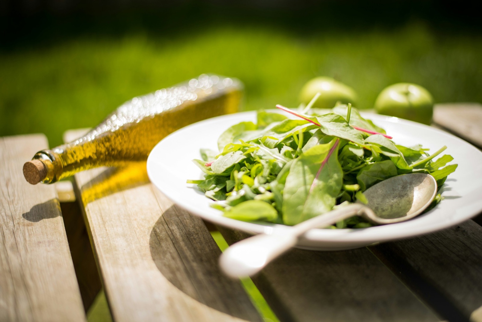 For a healthy diet rich in fiber, vitamins and minerals, choosing and preparing vegetables and salads plays a key role.